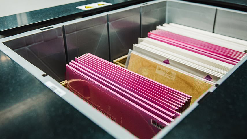 1400x788px_AS_213col